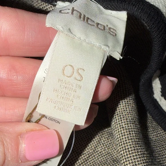 Chico's Black and Cream Patterned Wrap - Picture 8 of 9